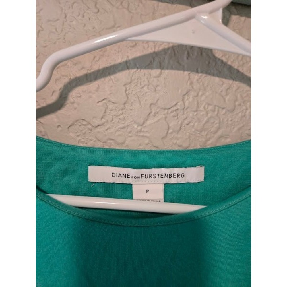 Diane Von Frustenberg Kelly Green Dress - Picture 2 of 2